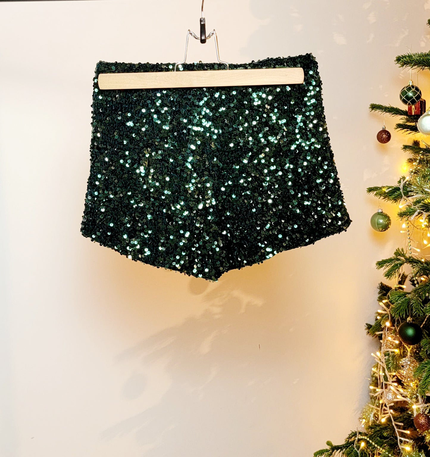 Short paillette