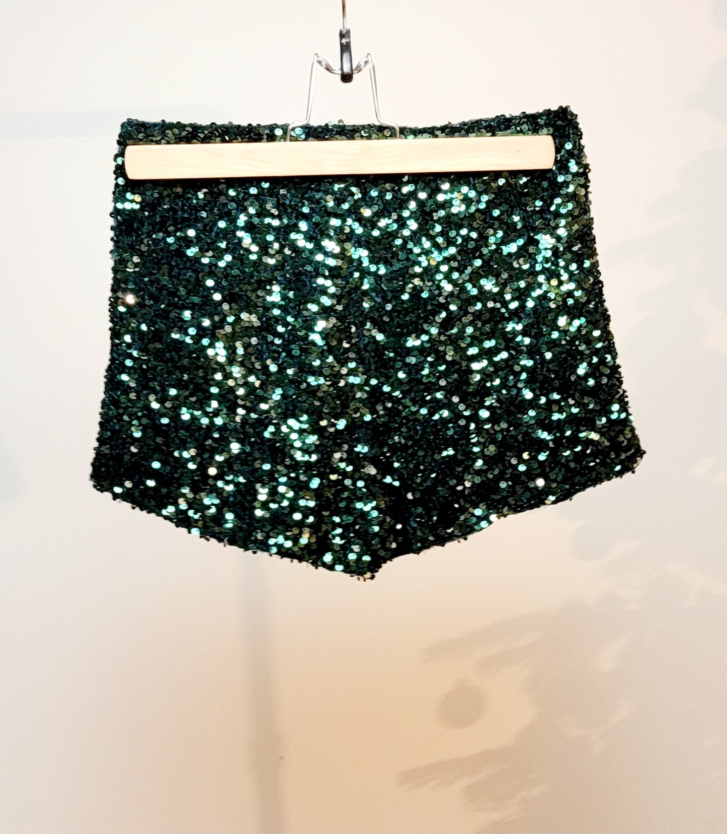 Short paillette